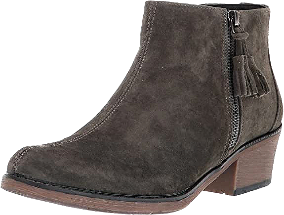 Best women's boots for narrow clearance feet